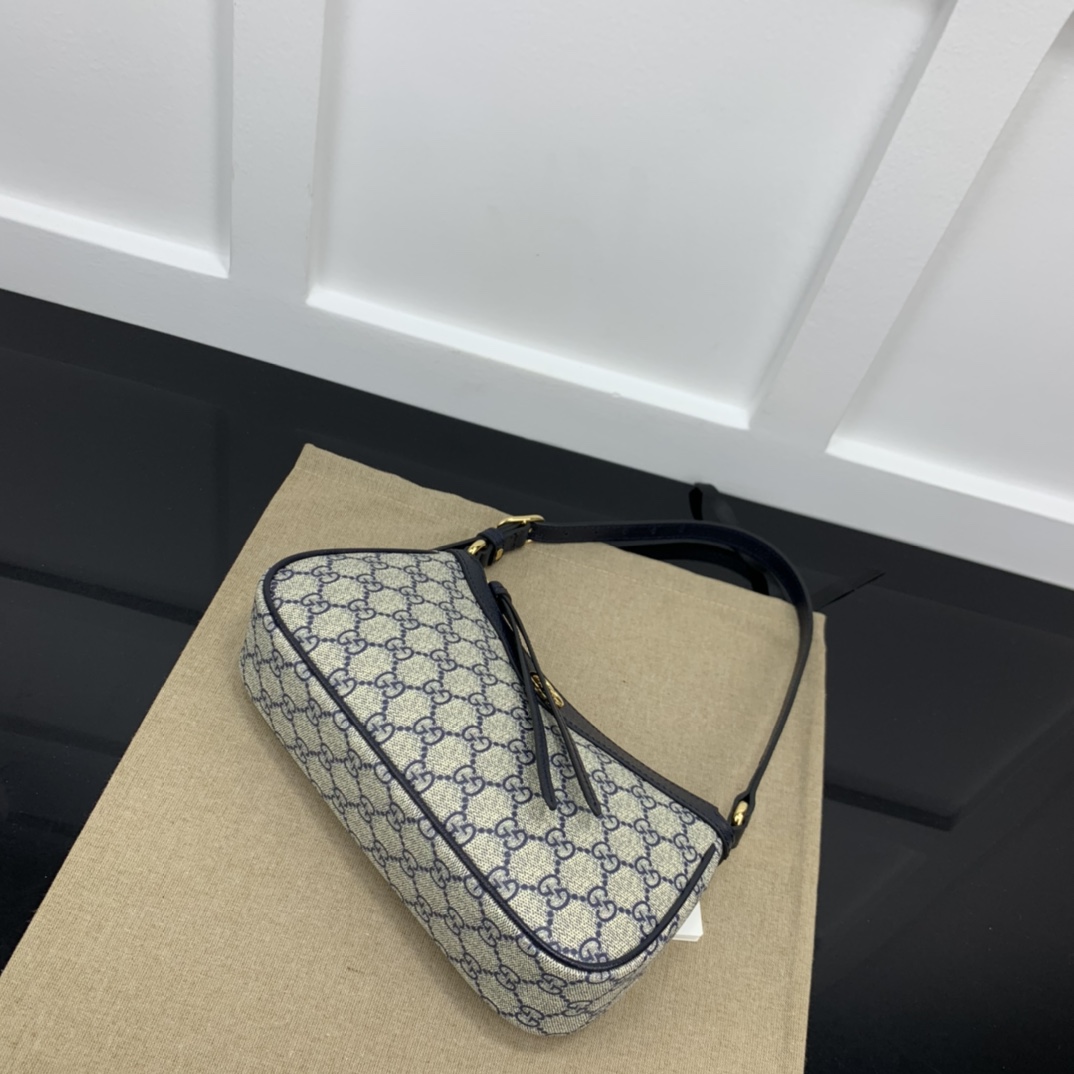 Gucci Hobo Bags